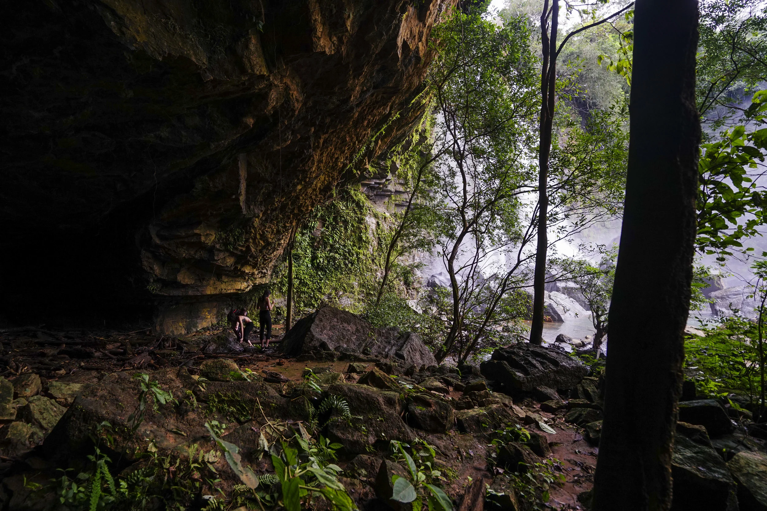 Cueva en sector superior