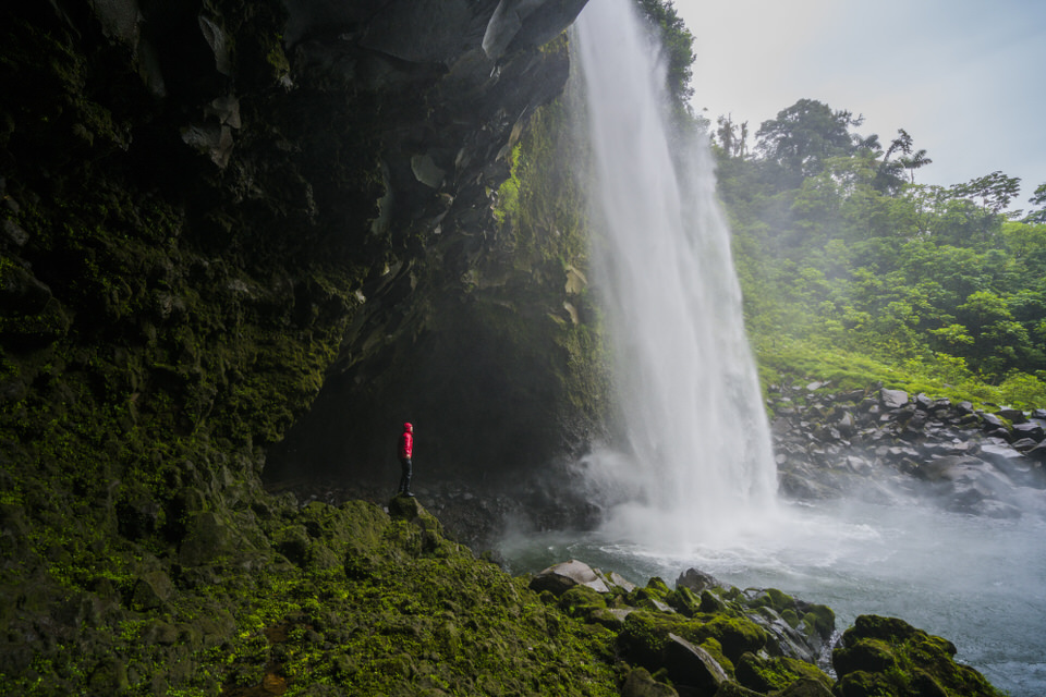 Cueva de río Lagarto
