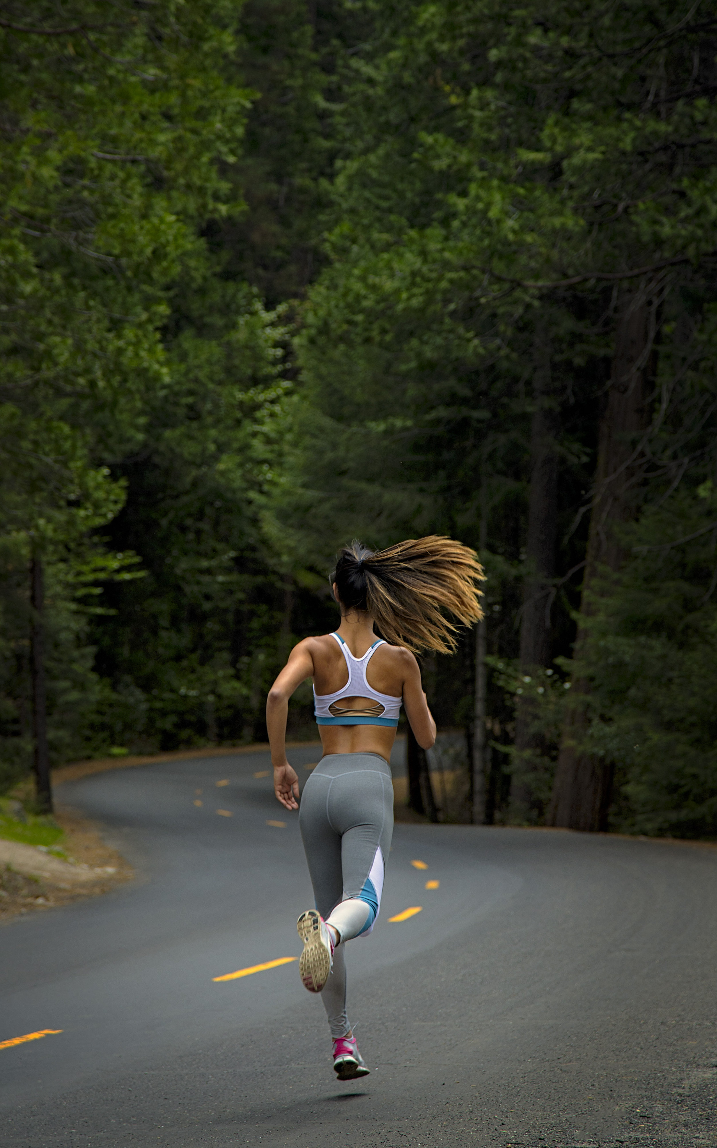 Simon Needham Photography Athletic Apparel 14.jpg