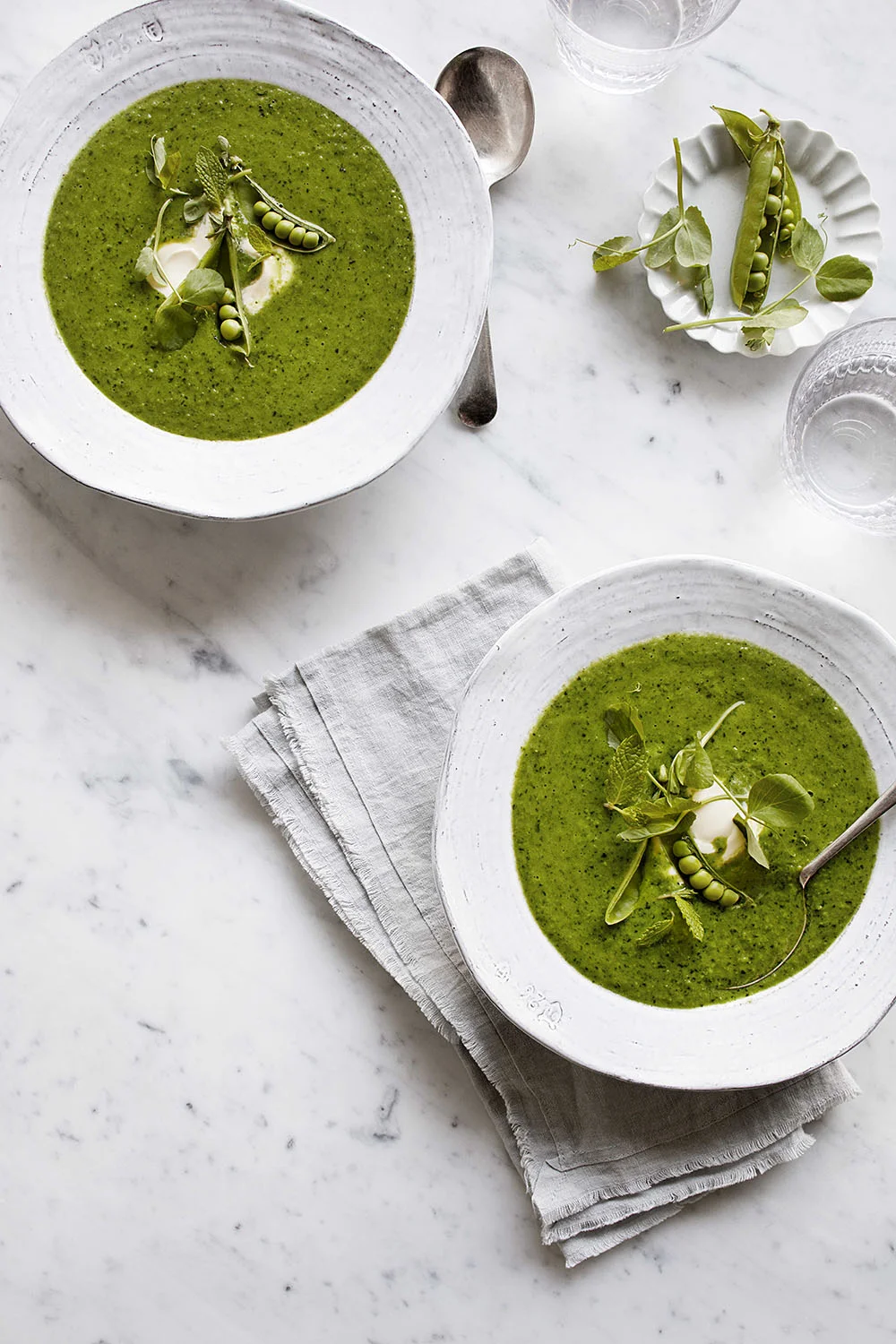 Minted-pea-soup-with-french-linen-napkins.jpg