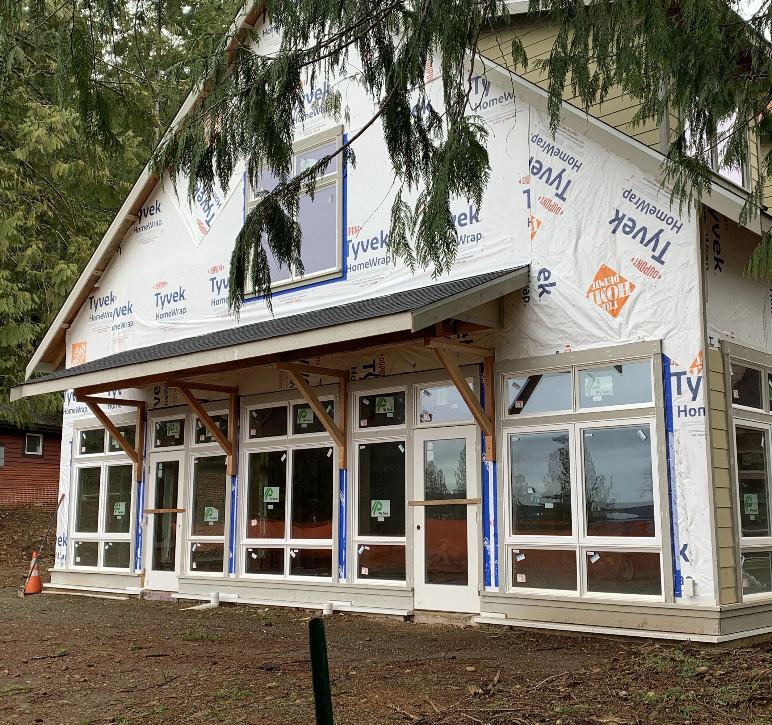 NewPinesConstruction.jpg