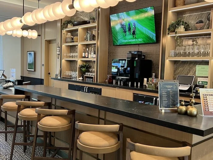 bar.JPG