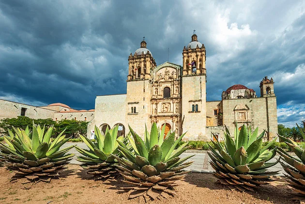mexico-oaxaca-iglesia-de-santo-domingo.jpg