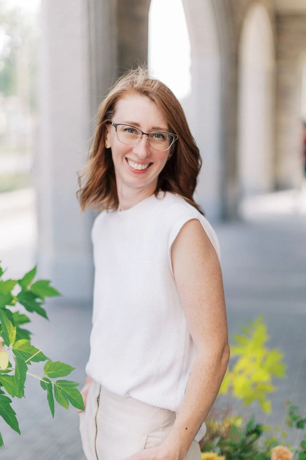  Twig &amp; Bloom floral studio creating romantic, elegant flower arrangements in Saskatoon, Victoria, Regina &amp; Edmonton. We create florals for everyday moments, wedding designs, event flowers, bereavement flowers as well as hosting flower worksh