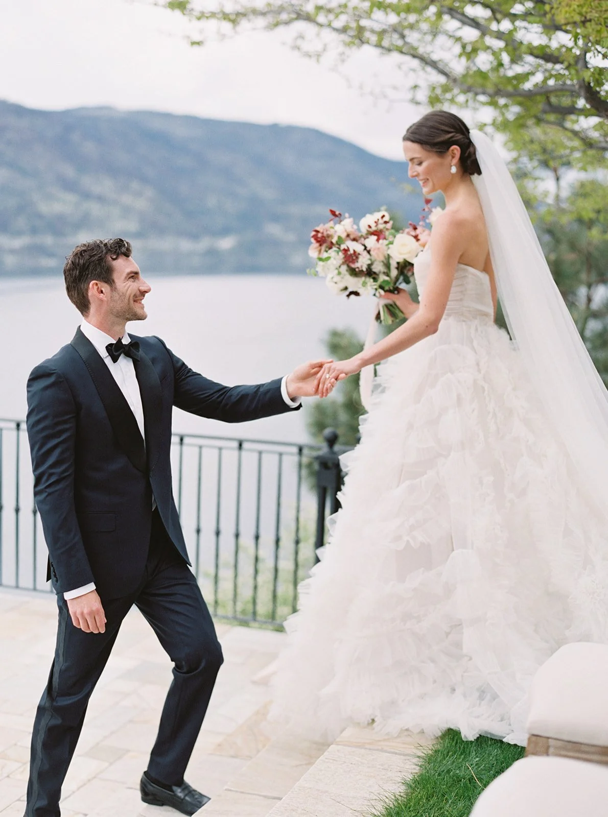 Twig &amp; Bloom Wedding Flowers