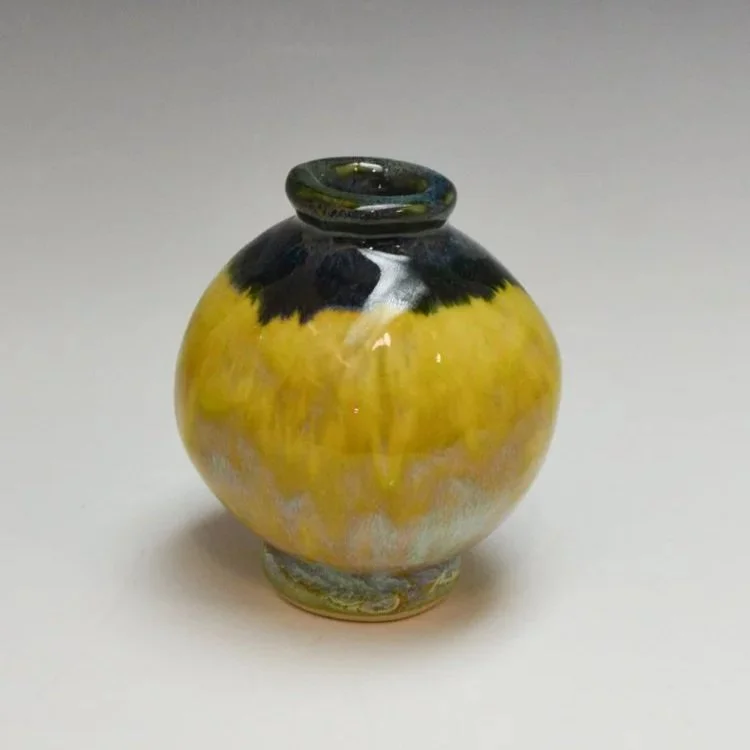 KEM151-20-SmallVase1.jpg