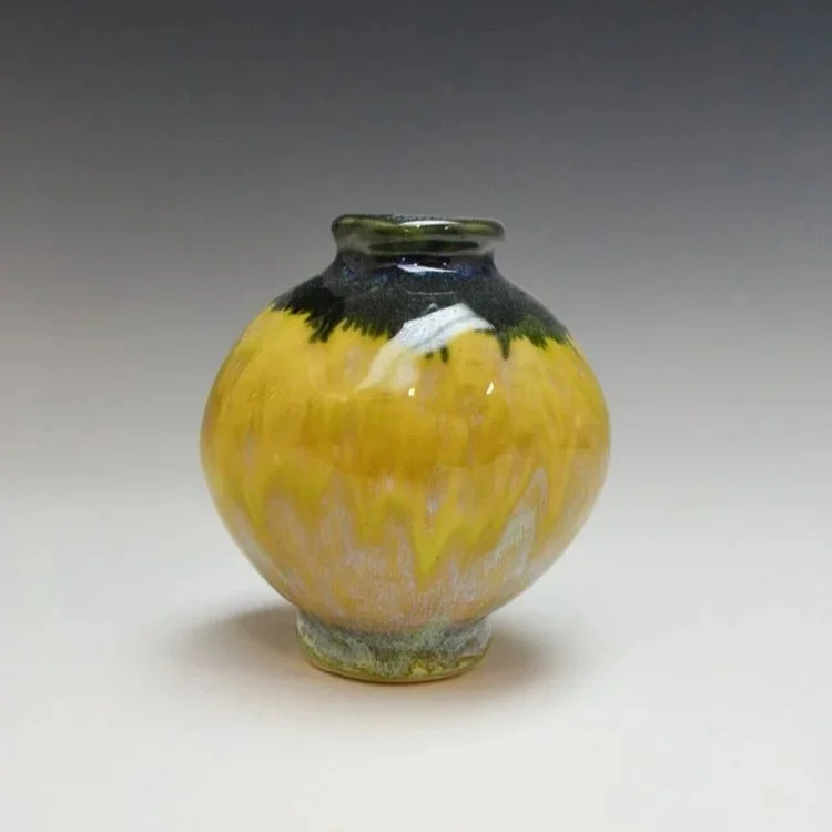 KEM151-20-SmallVase3.jpg