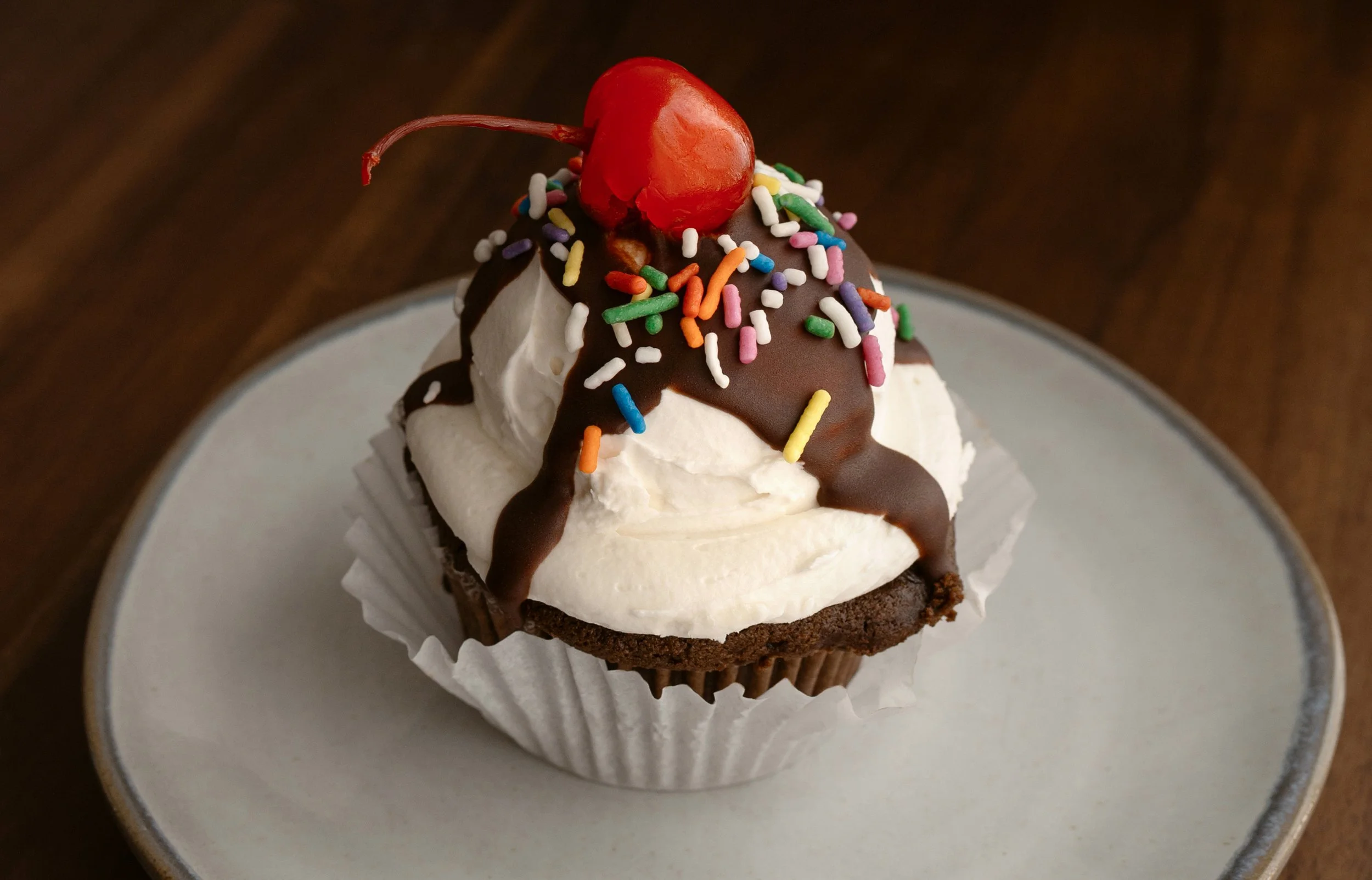 2025_IOTC_CUPCAKE_054.jpg