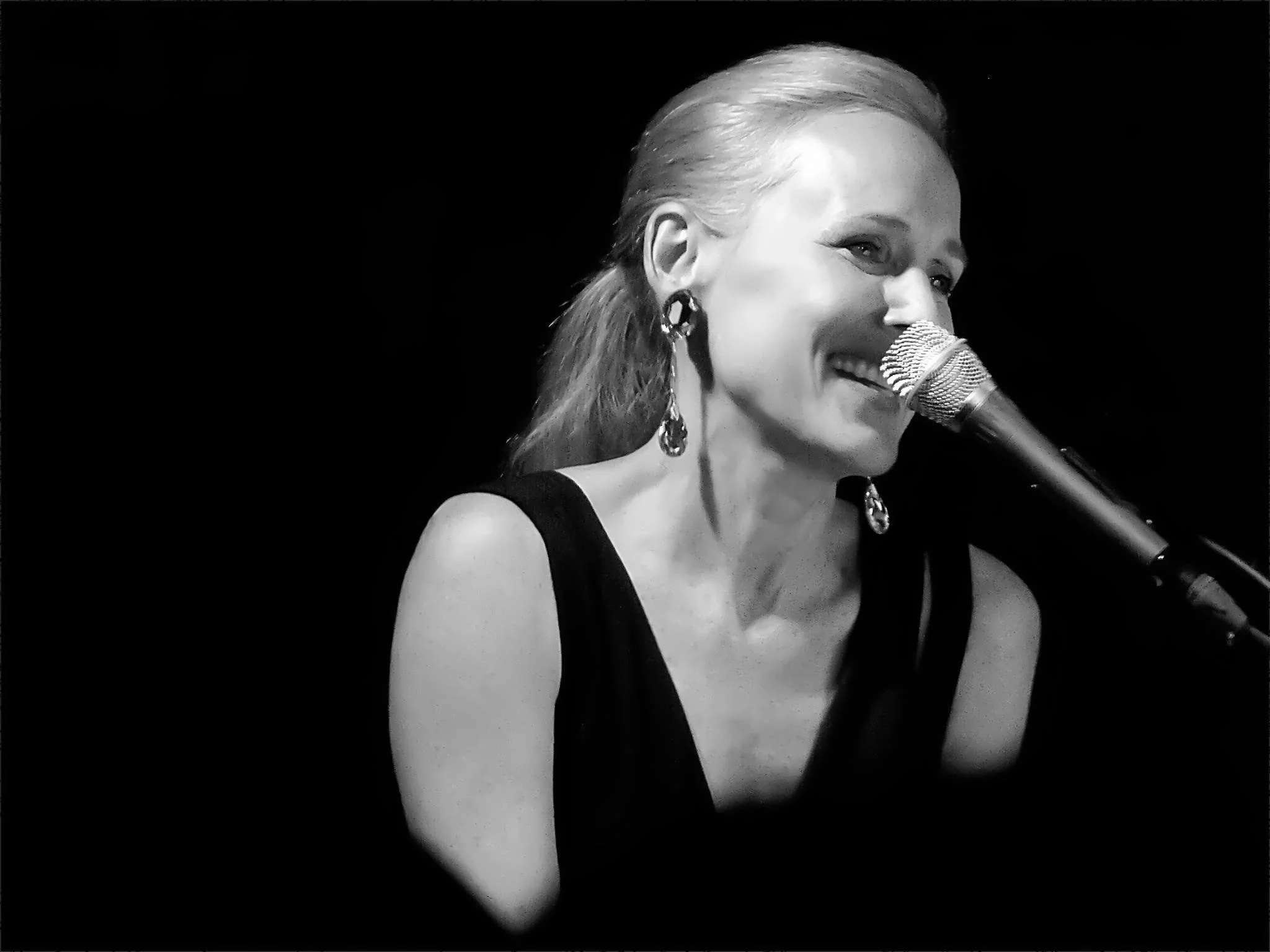 Janey at the Cotton Club in Japan 2012