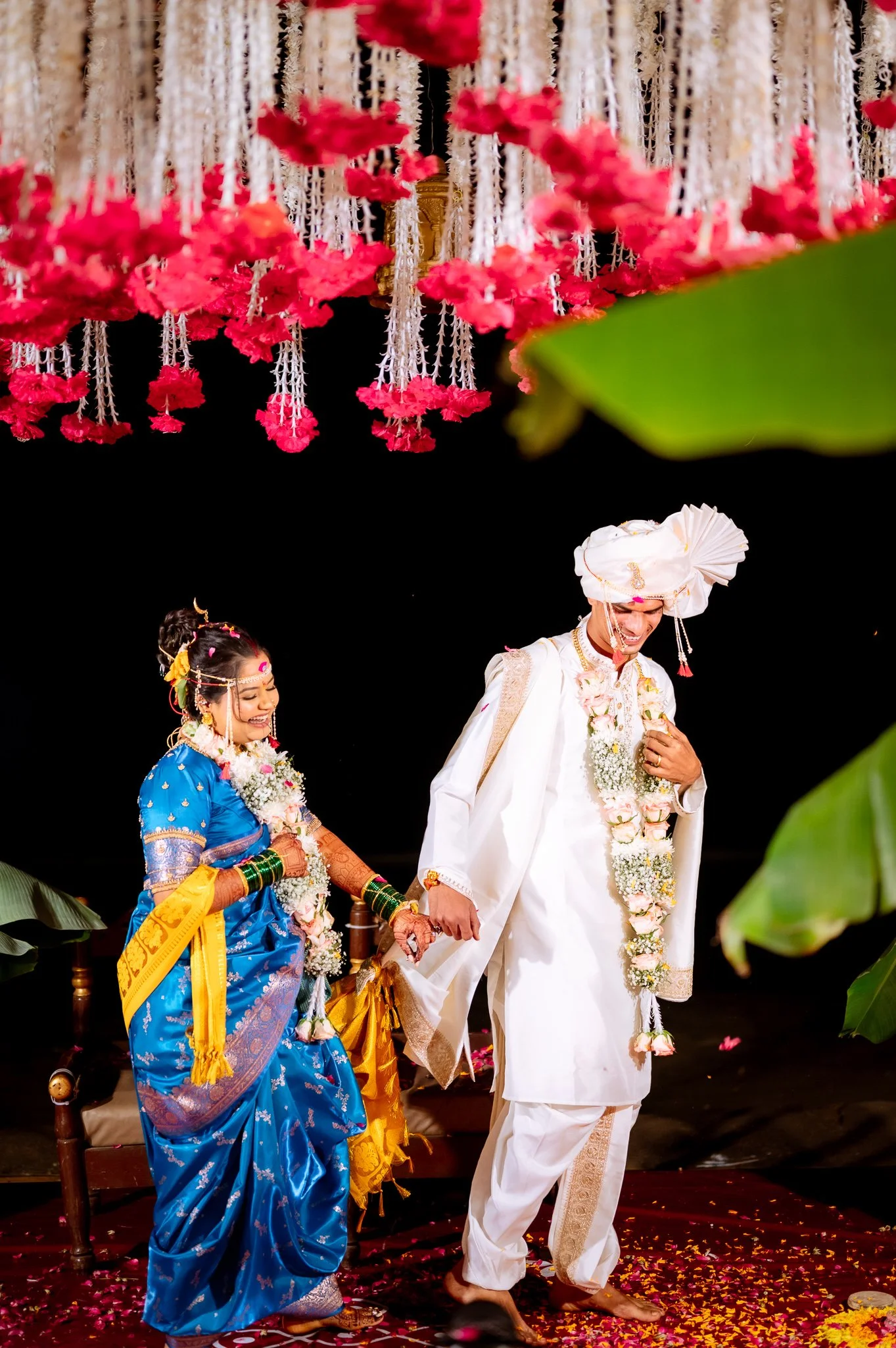 marathi-wedding-mumbai-beachside-reflexionbyns-ar-106.jpg