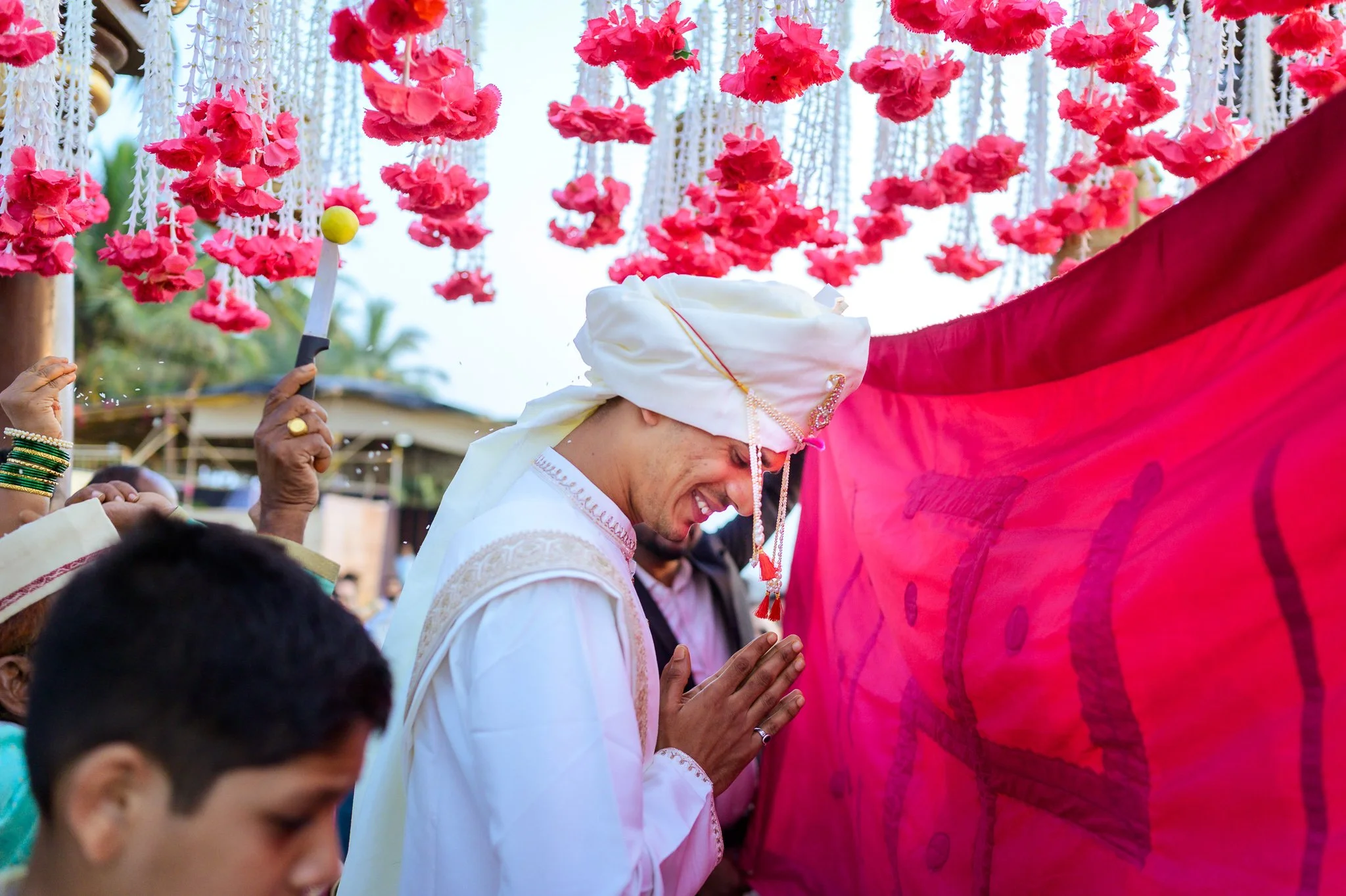 marathi-wedding-mumbai-beachside-reflexionbyns-ar-51.jpg