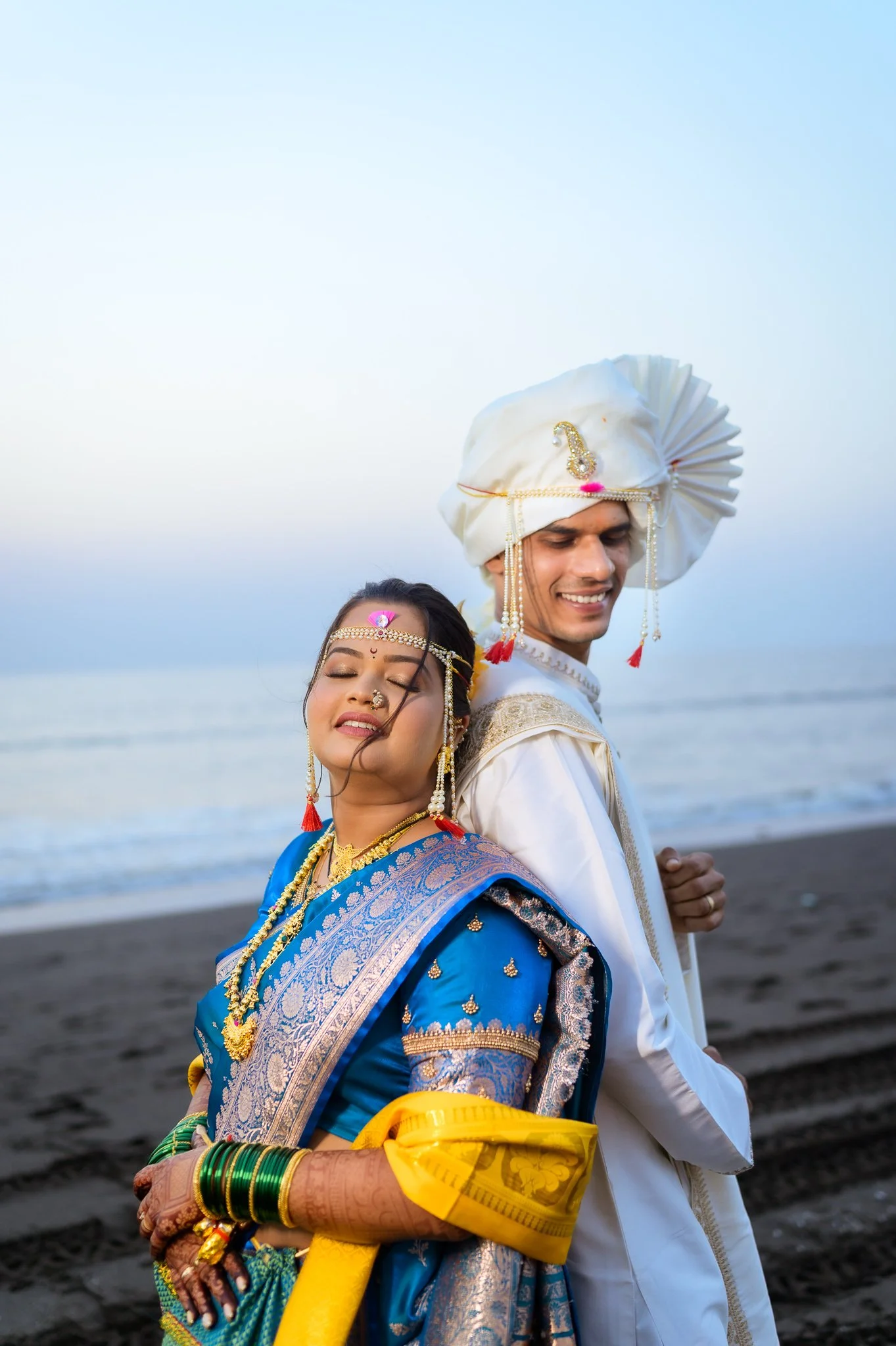 marathi-wedding-mumbai-beachside-reflexionbyns-ar-87.jpg