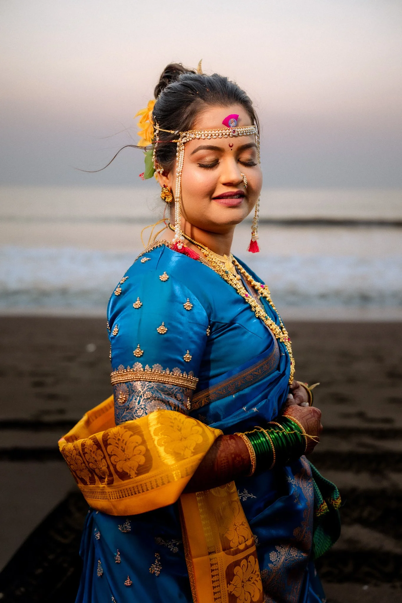 marathi-wedding-mumbai-beachside-reflexionbyns-ar-80.jpg