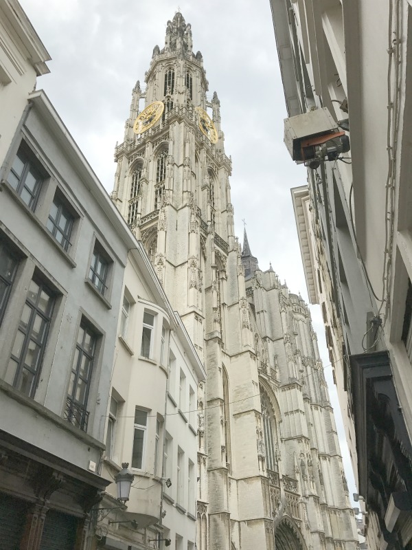 jules-and-louis-blog-a-day-in-antwerp.jpg
