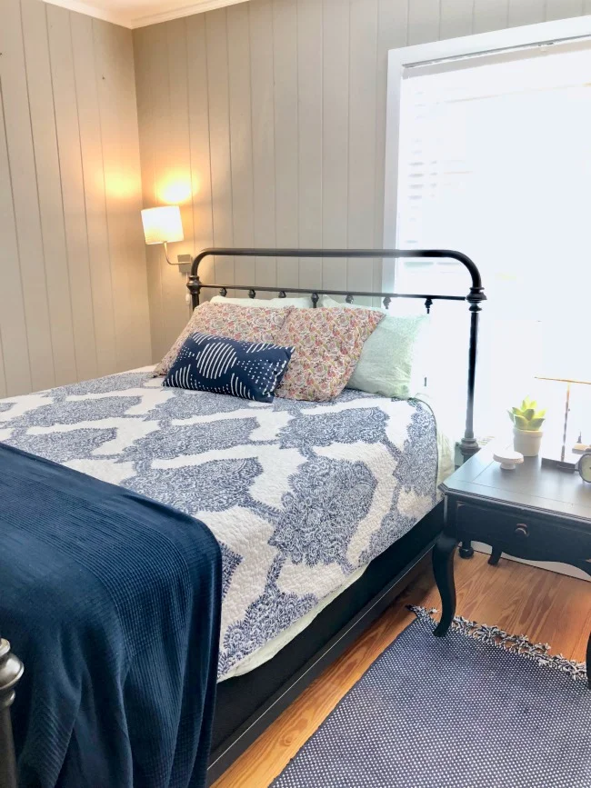Jules and Louis Blog - A cute adorable home in Tallahassee - the kids bedroom.jpg