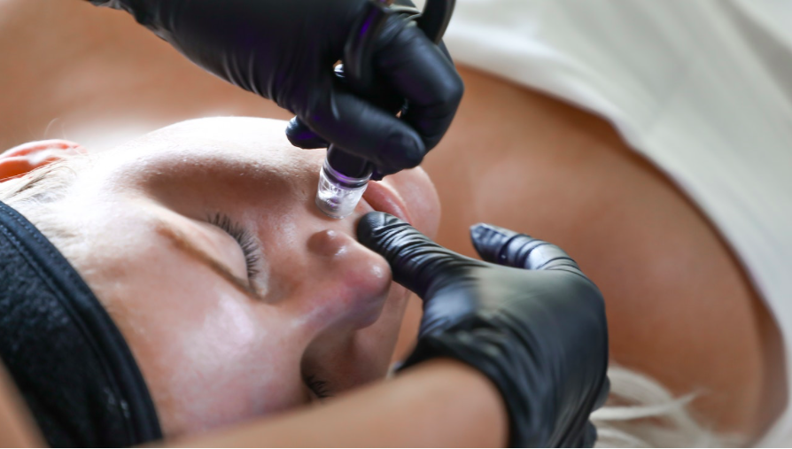 ALL ABOUT diamond glow dermalinfusion