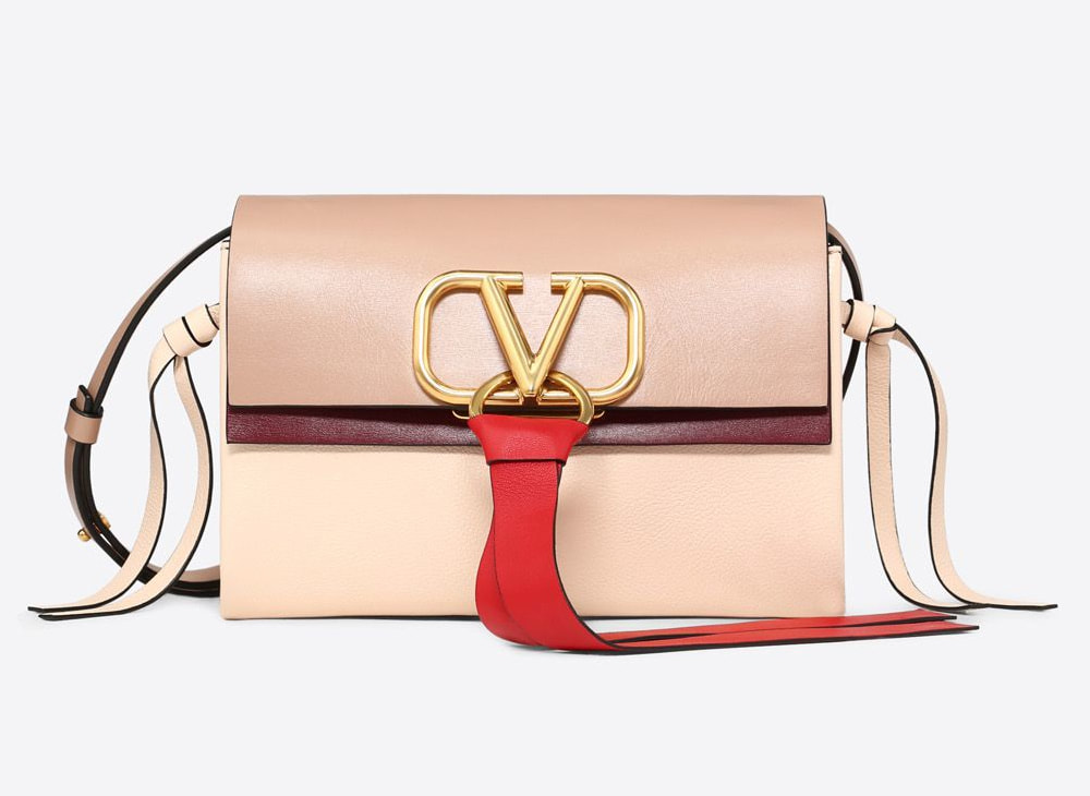 valentino-garavani-vring-small-light-pink-colorblock-leather-shoulder-bag_1_orig.jpg