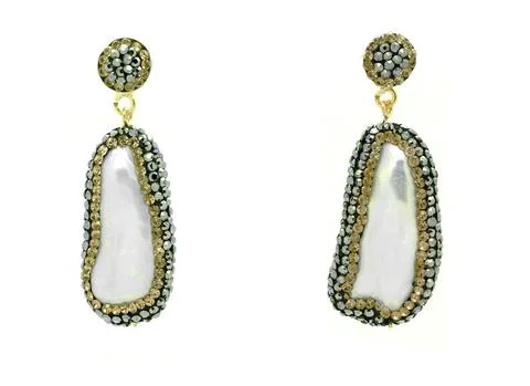 Soru Baroque Pearl Double Sided Earrings