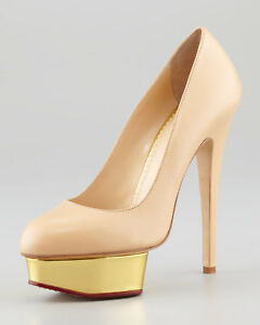 ækvator mærke navn Ark Charlotte Olympia Dolly Pumps in Beige Leather — UFO No More