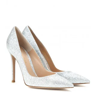Gianvito Rossi Glitter Pumps in Silver