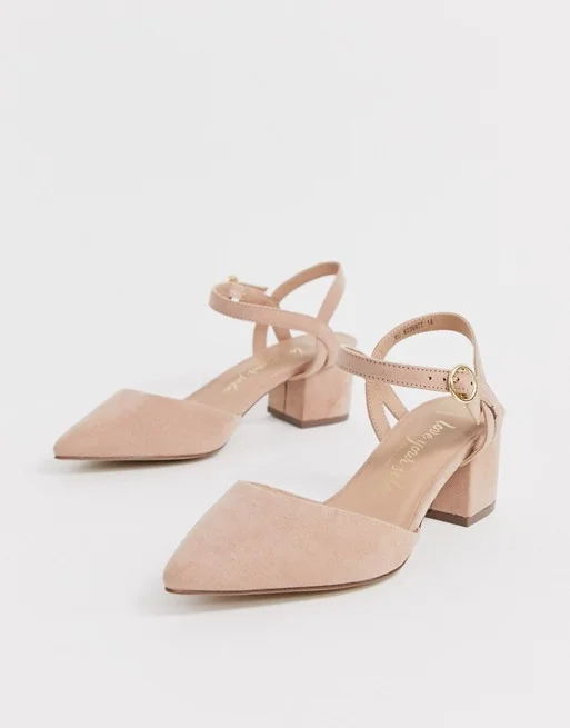 New Look Low Block Heel Pumps in Tan Faux Suede