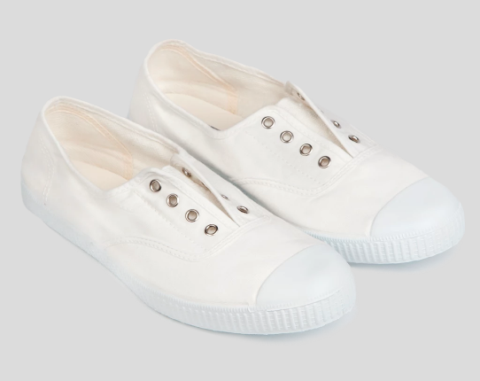 Hampton Canvas Plum Shoes in White 