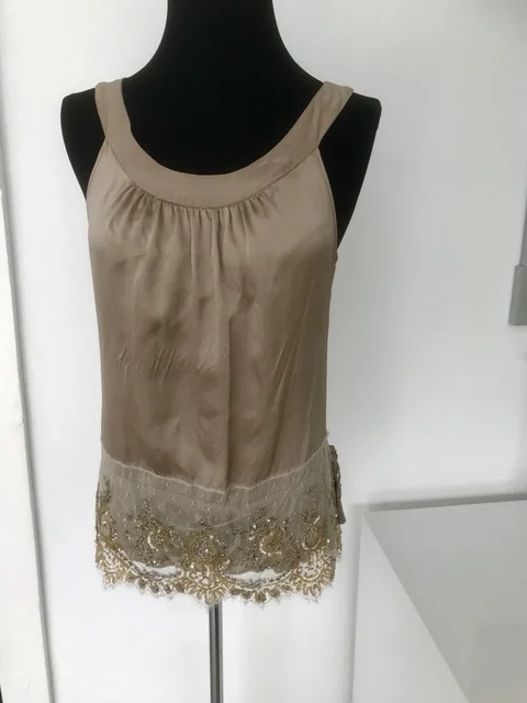 Heartmade Lace Trimmed Top