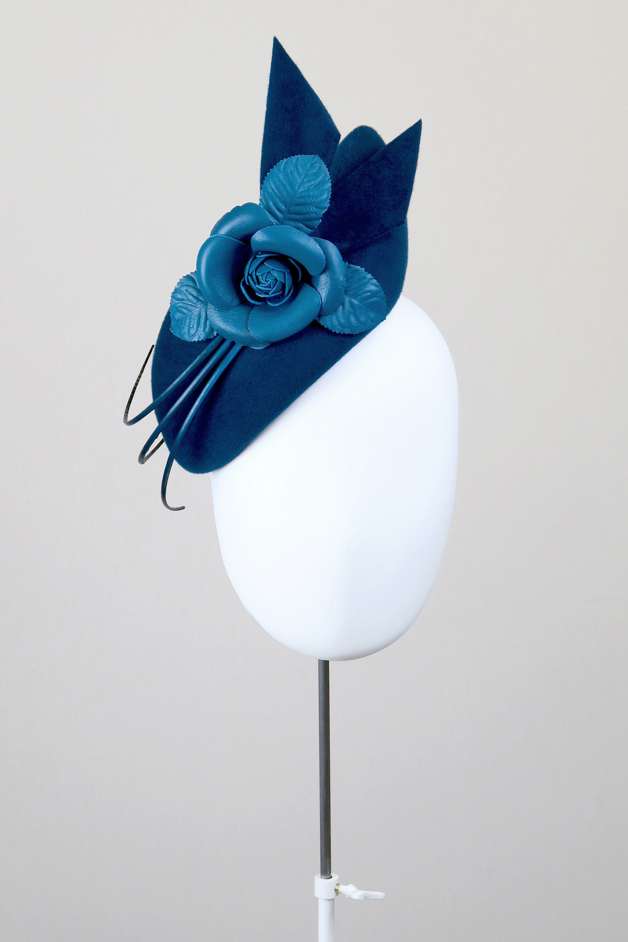 Sally-Ann Provan Mie Teardop Percher Pillbox Hat in Peacock.jpg