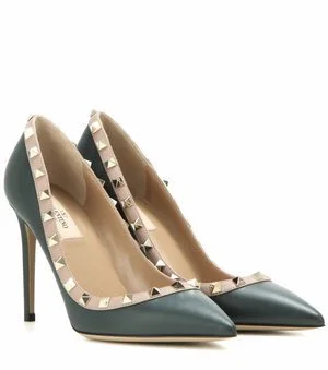 Valentino Rockstud Pumps in Green Leather
