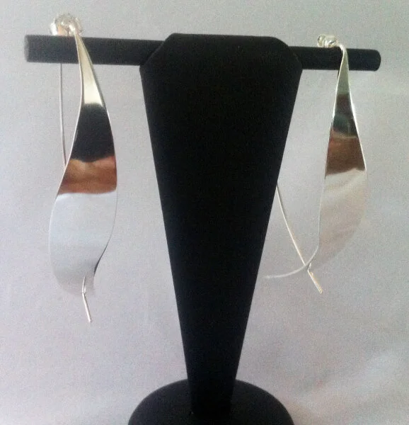Mrs. Mi Less is More Earrings