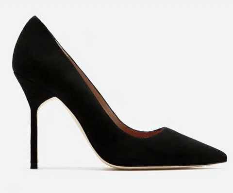 Carolina Herrera Pointed Toe Pumps in Black Suede