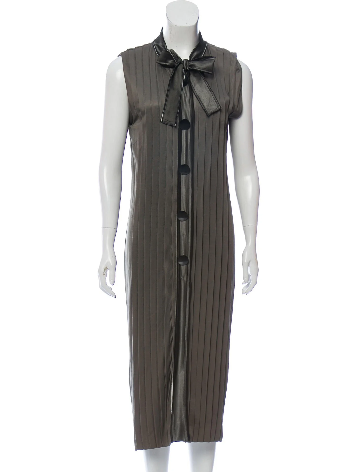 Alberta Ferretti Sleeveless Pleated Dress in Purple