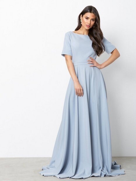 nly eve maxi crepe gown