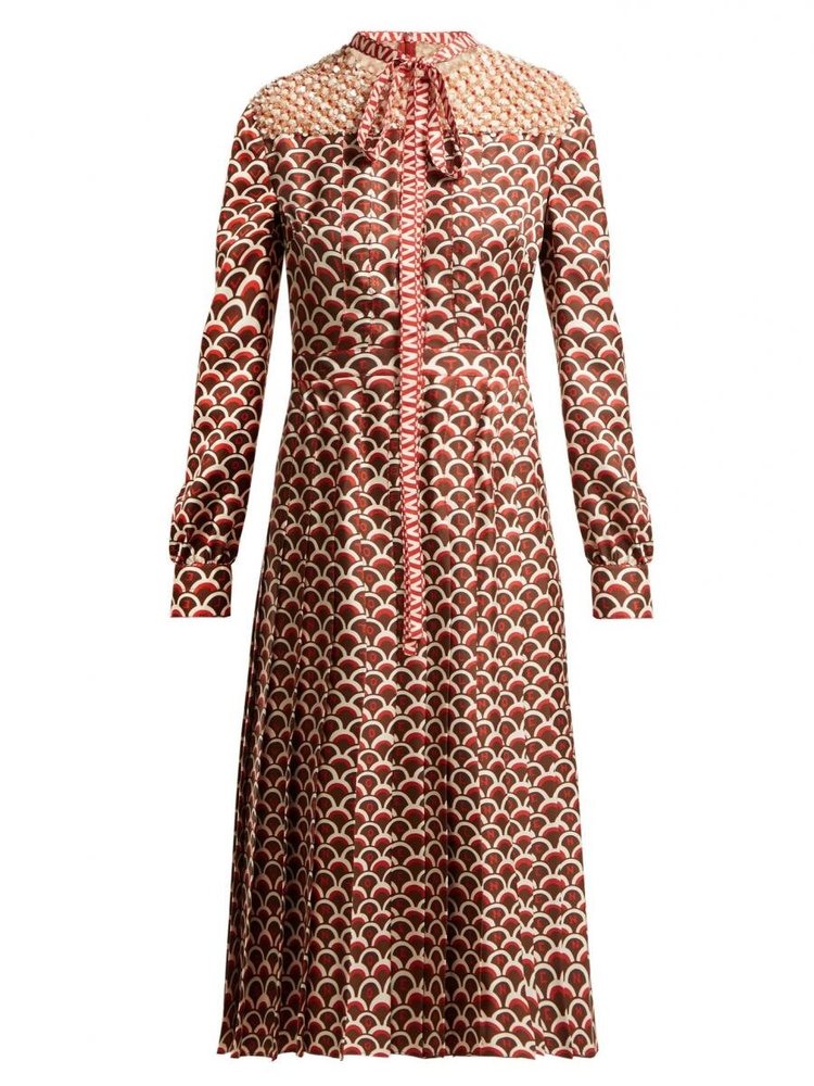 green emerald velvet dress Elevate Your Style with Our Leopard Print Dress – Amare Dynasty main image 1