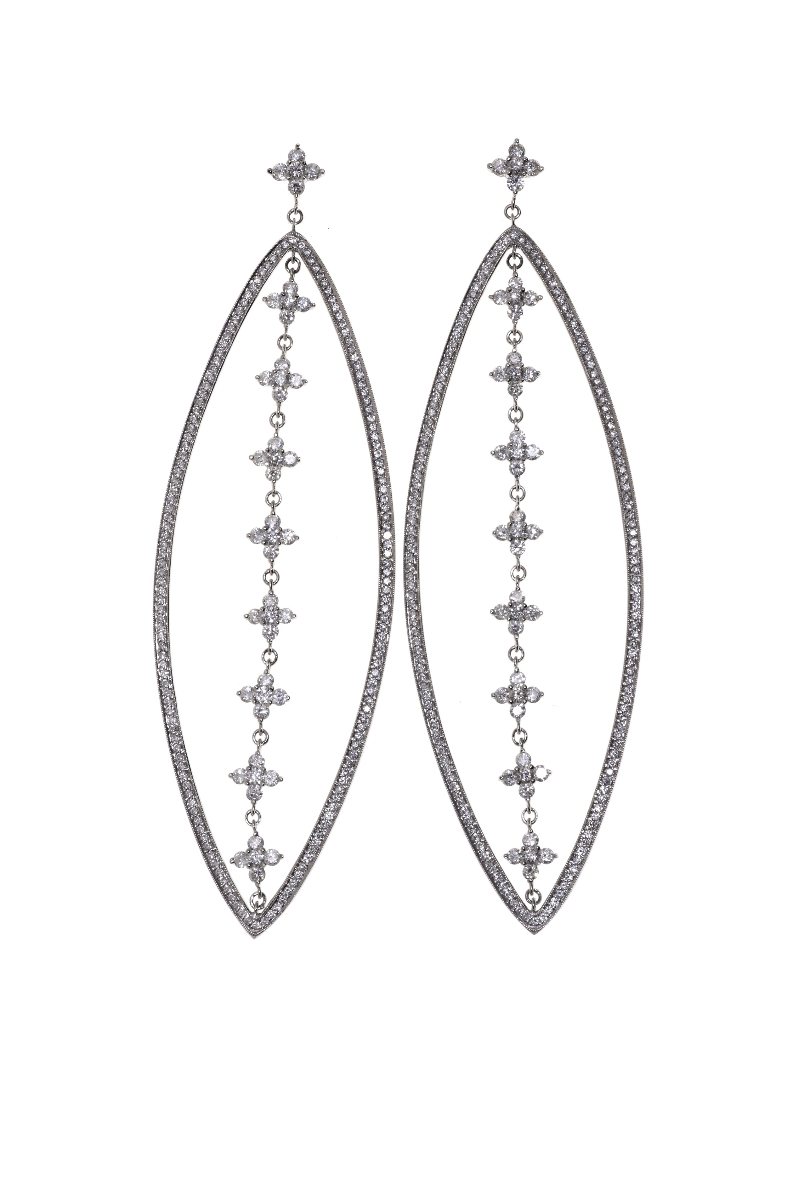 2011_NYR_02629_1373_000(a_pair_of_diamond_and_white_gold_ear_pendants).jpg