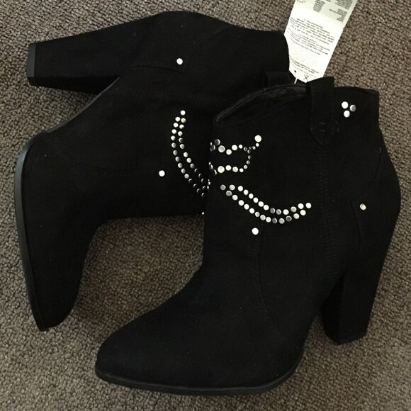 Zara Trafaluc Studded Western Ankle Boots in Black.jpg