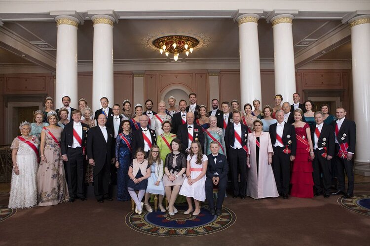 Review: King Harald & Queen Sonja's 80th birthdays - Gala Dinner UFO No More