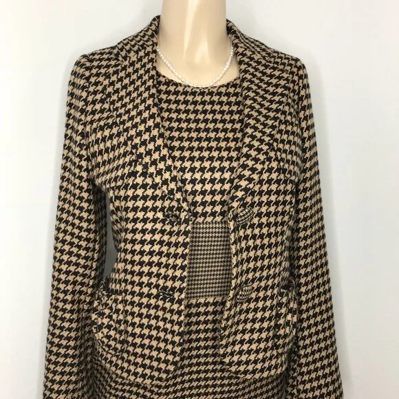 Rena Lange Houndstooth Jacket in Tan