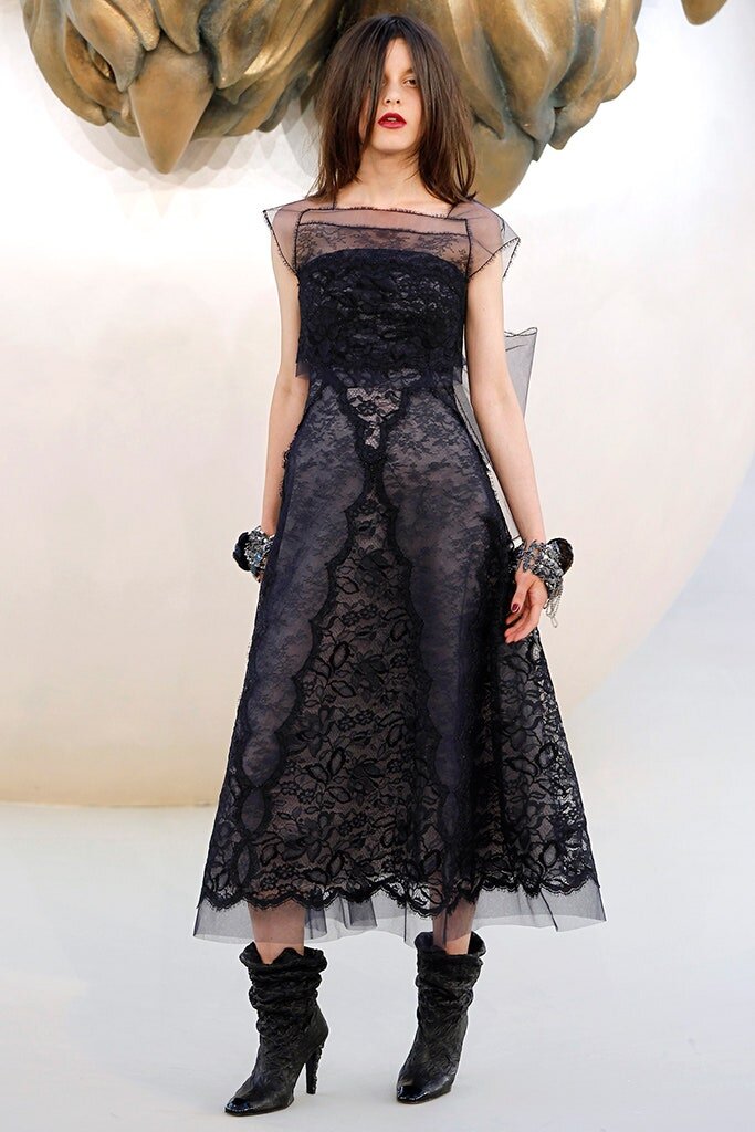 Chanel Layered Lace Gown — UFO No More