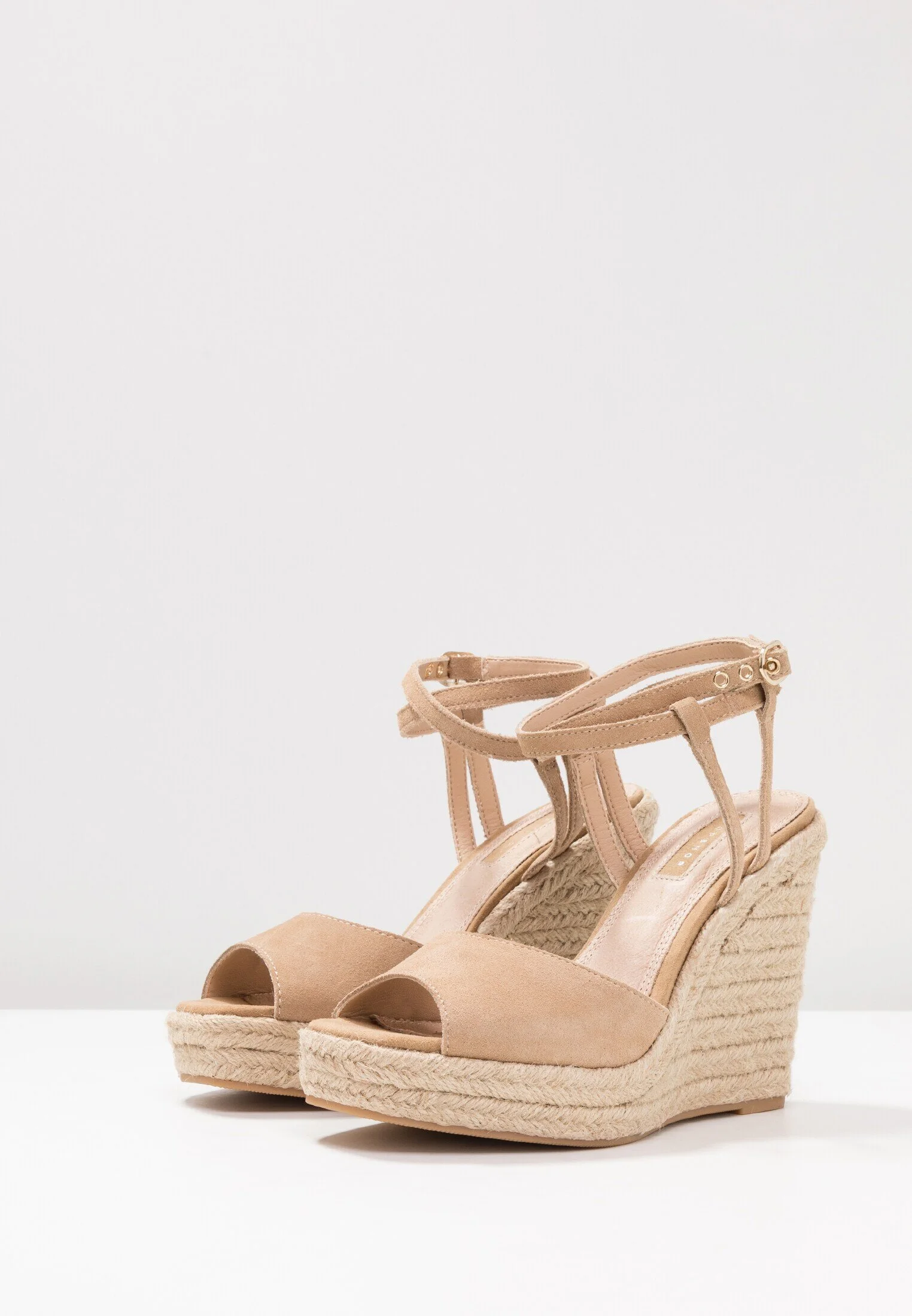 Topshop Whitney Espadrille Wedges in Sand
