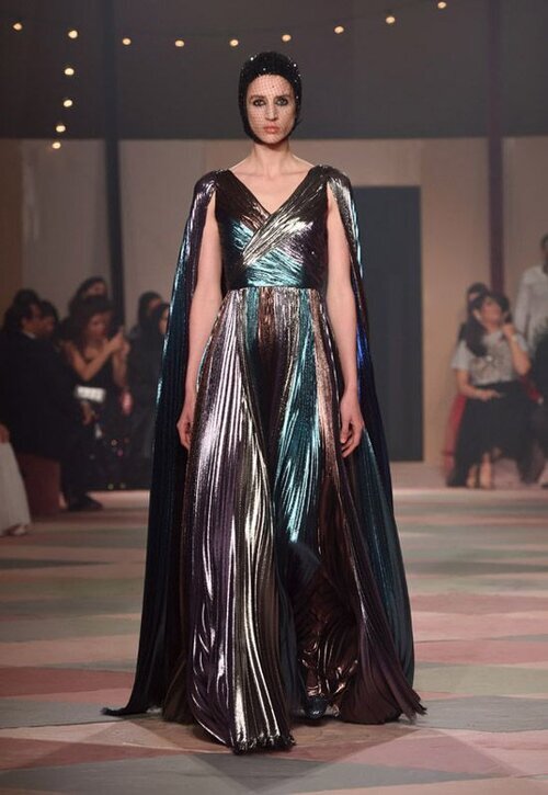 Christian+Dior+HC+Metallic+Pleated+Caped+Gown.jpg