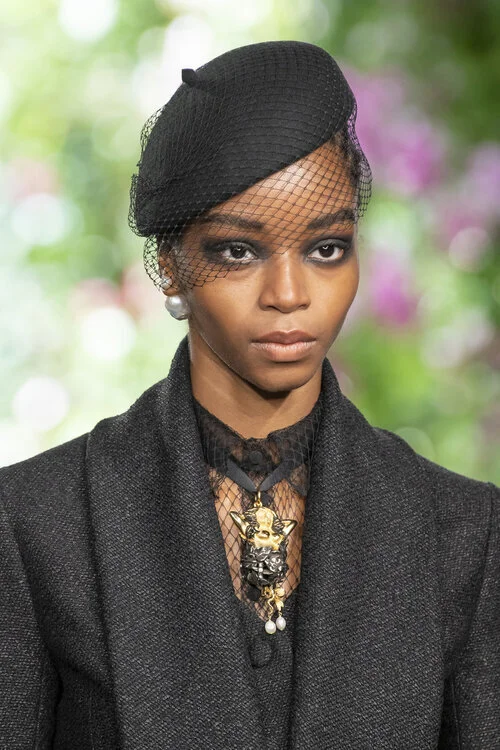 Christian+Dior+HC+Veiled+Beret+in+Black.jpg