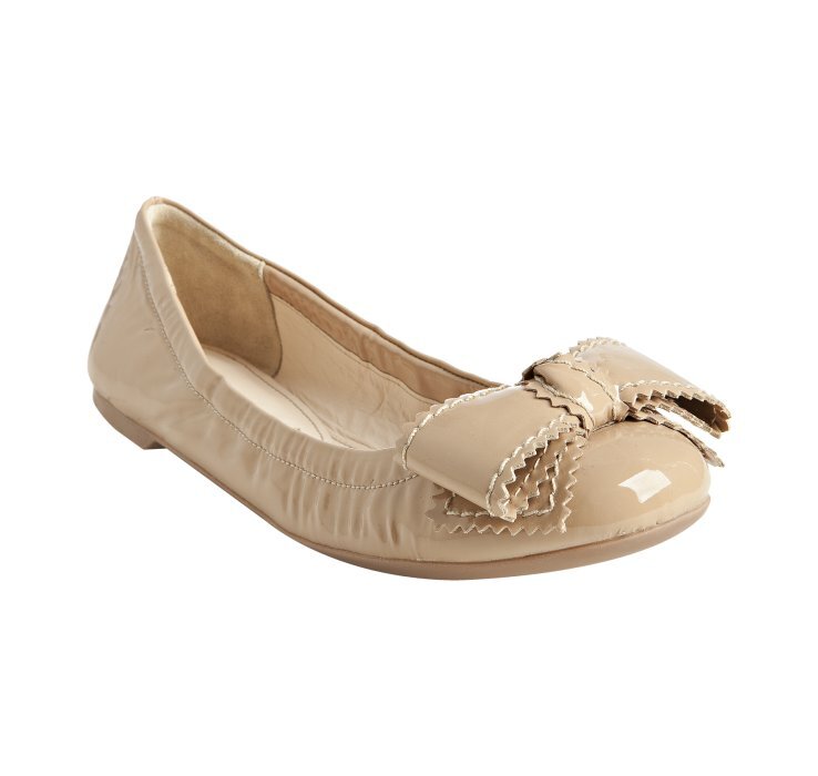 prada-nude-nude-patent-leather-bow-flats-product-1-2312665-355835366.jpg