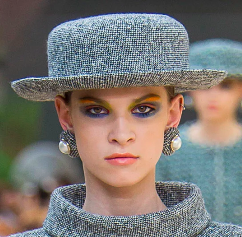 Chanel HC Oversized Tweed Bowler Hat in Grey.png