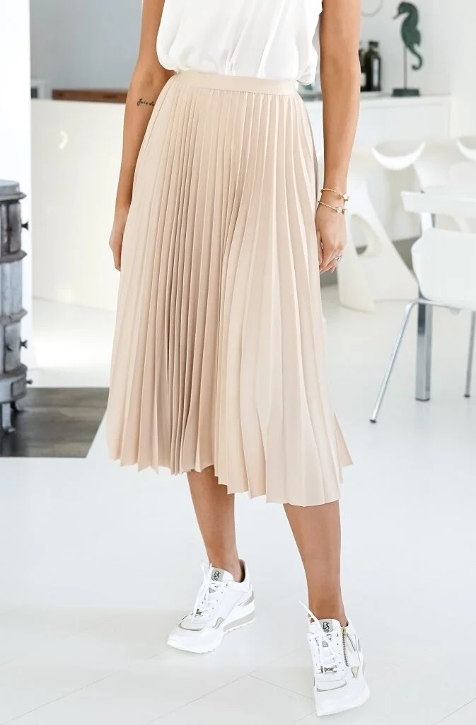 Ahlvar Yana Pleated Skirt in Powder