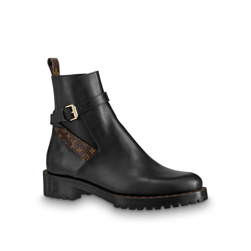 Jane Austen Blive Reporter Louis Vuitton Discovery Monogram Ankle Boots in Black — UFO No More
