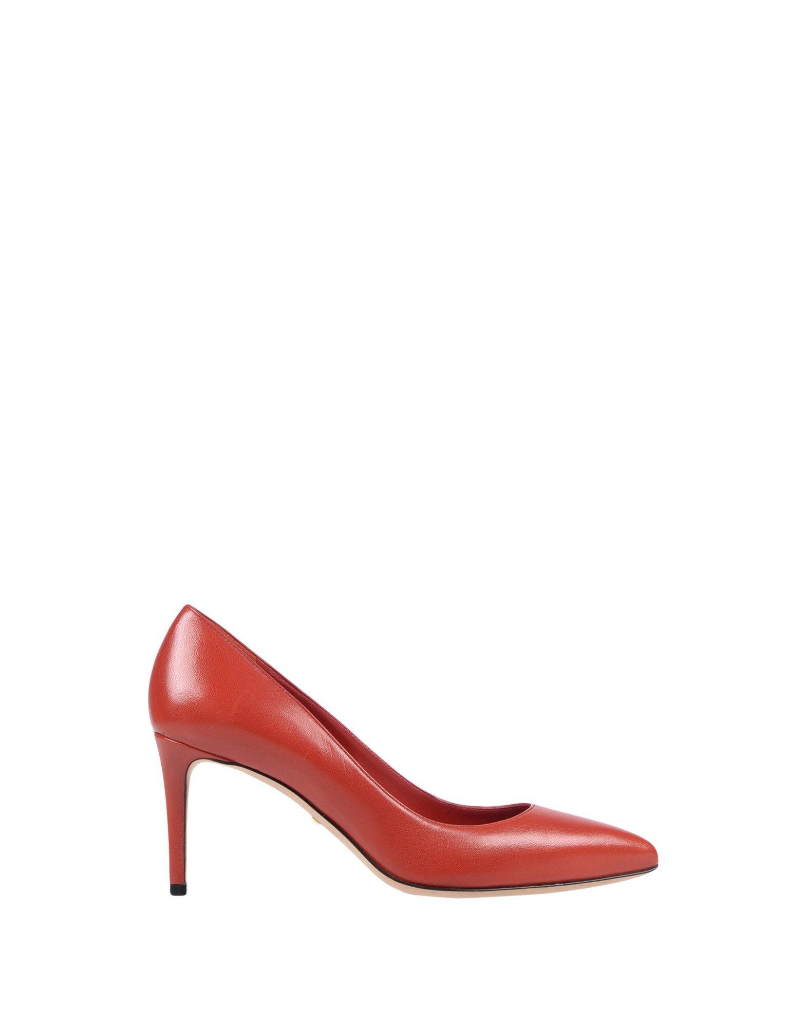 Gucci Leather Pumps in Red.jpg