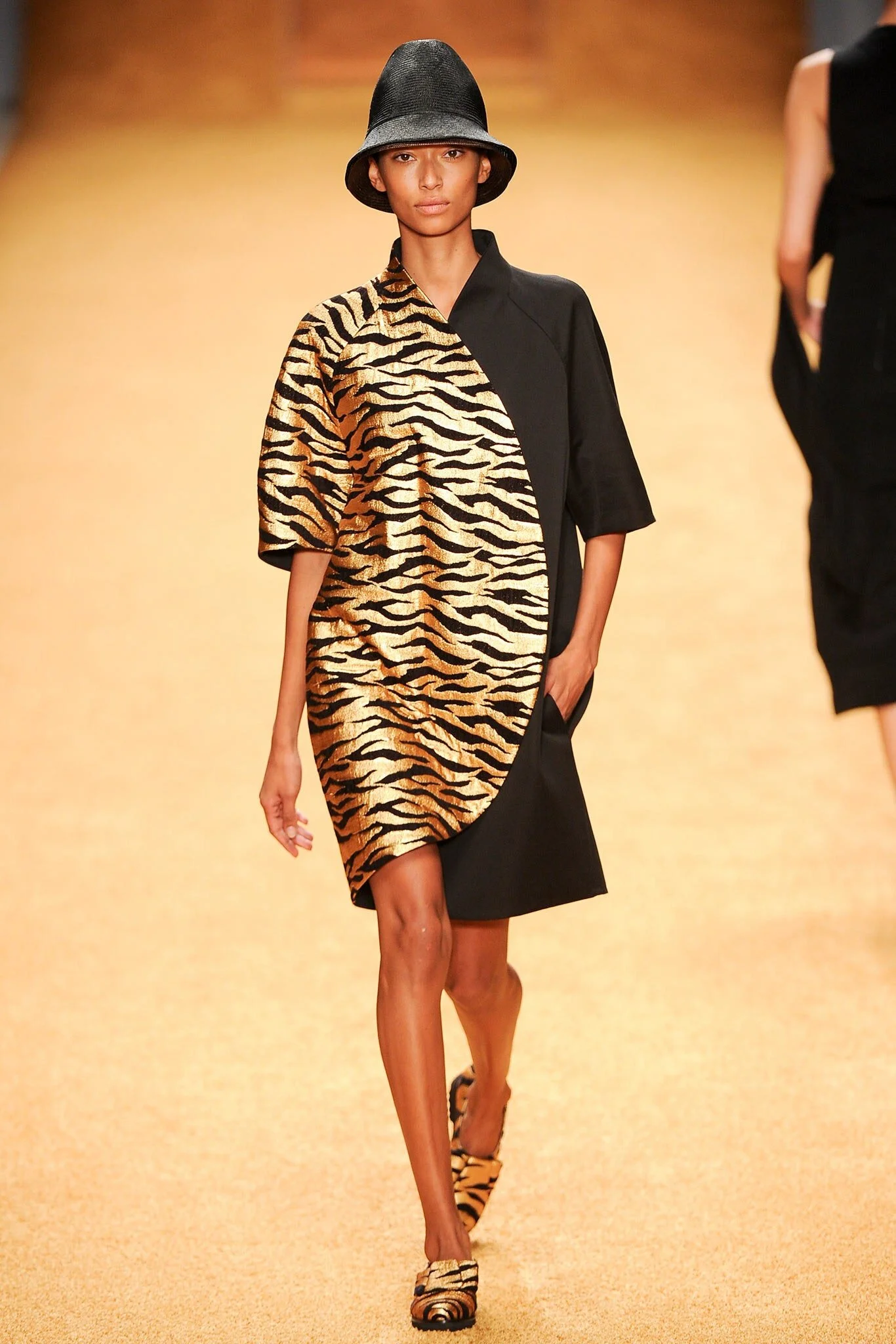 Akris Wave Jacquard & Wool Asymmetrical Coat in Navy
