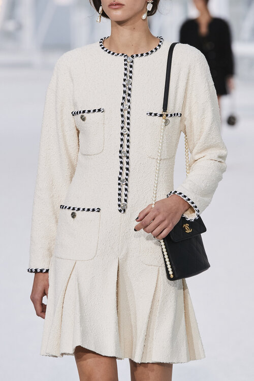 Chanel Long-Sleeve Wool Dress with Contrast Trim — UFO No More