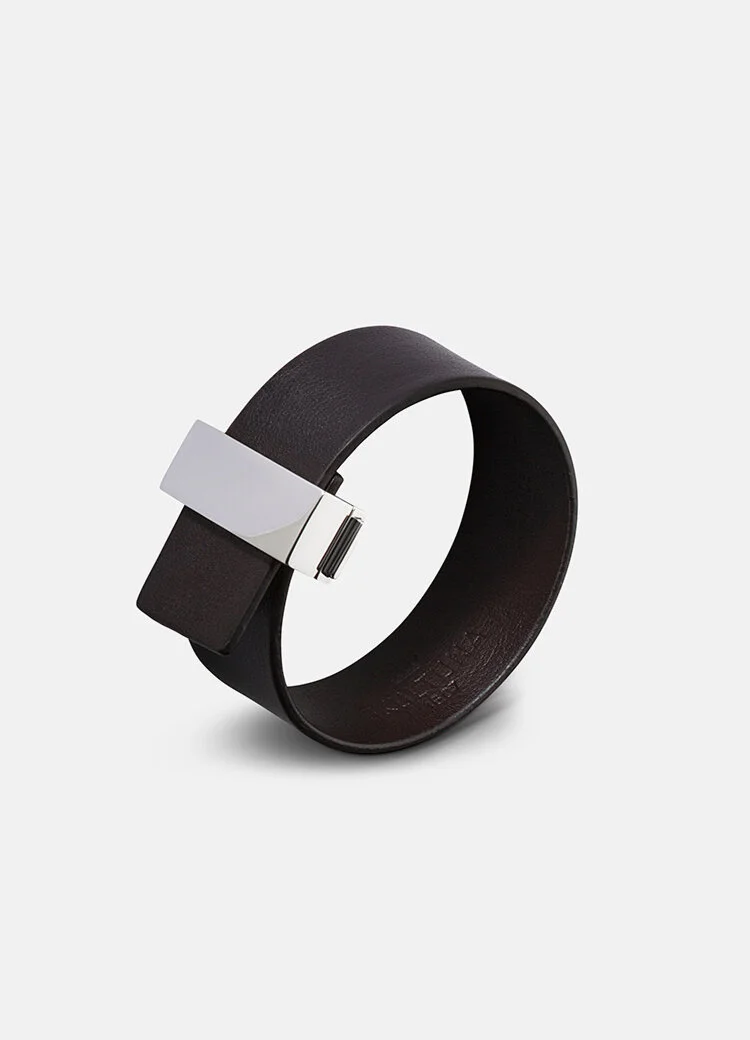 Skultuna Clasp Leather Bracelet in Dark Brown